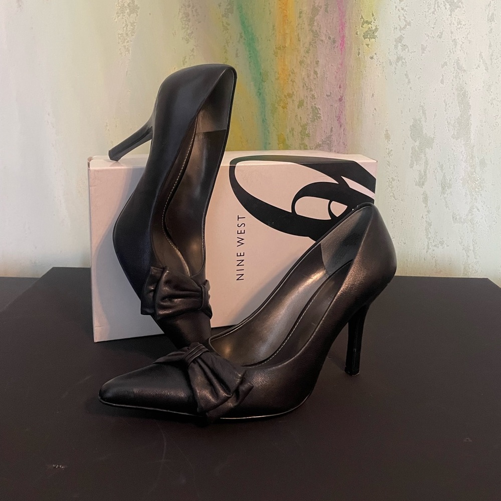 Nine West black leather heels